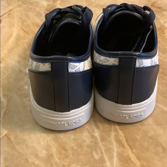 MK Shoes ,Blue Nwob City Low Top Sneakers - Picture 3 of 5